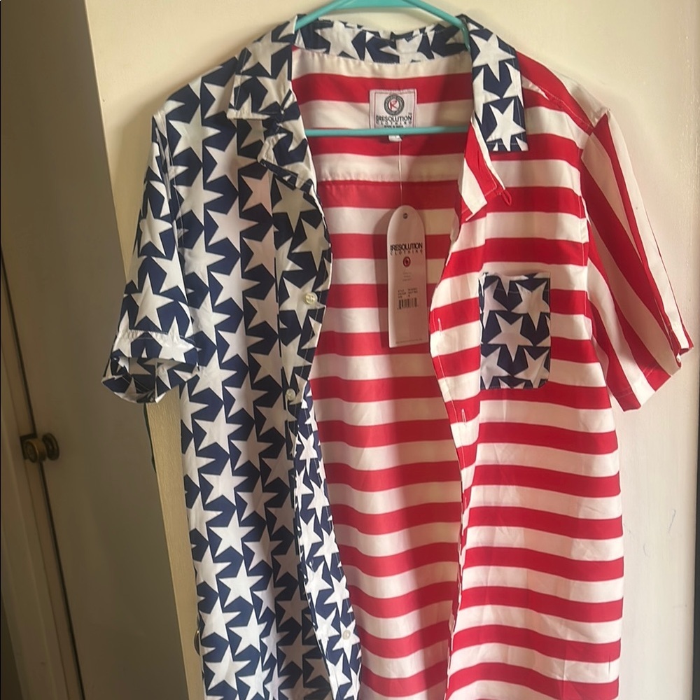 One Resolution Clothing Medium Patriotic Stars and Stripes Button Down Shirt